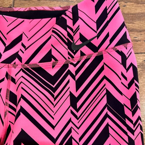 Medium Woman's Neon Pink & Black Nike Dri-Fit High Waist Ankle Length Max Compre - Picture 4 of 4